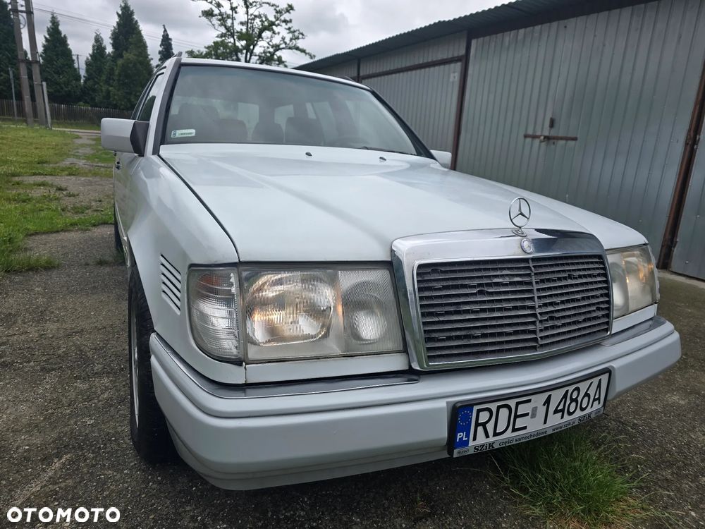 Mercedes-Benz W124 (1984-1993) - 1