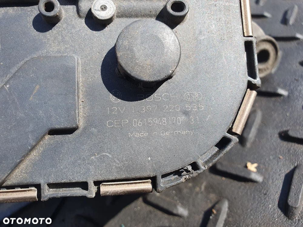 AUDI R8 SILNICZEK MECHANIZM WYCIERACZEK 423955113 0390241982 BOSCH ORYGINAŁ - 3