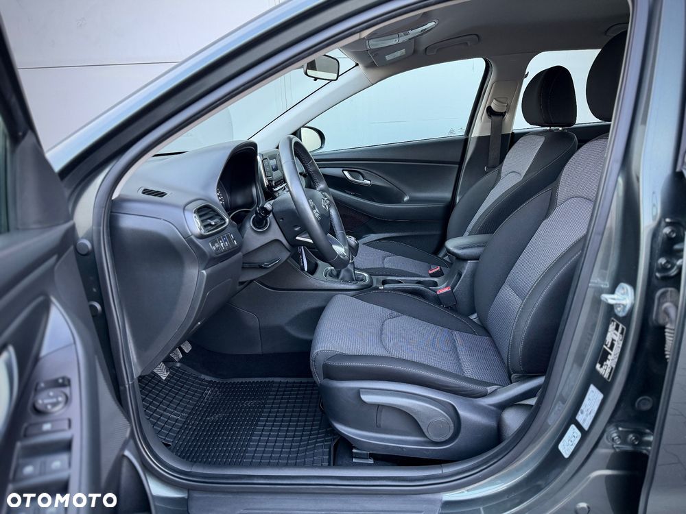 Hyundai i30 1.5 DPI Modern - 19