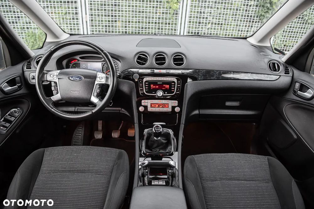 Ford Galaxy 2.0 TDCi Ghia - 14