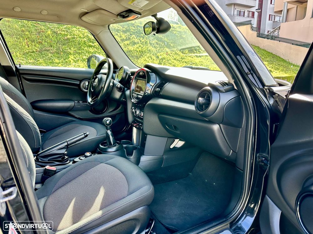 MINI 5 Portas One D - 35