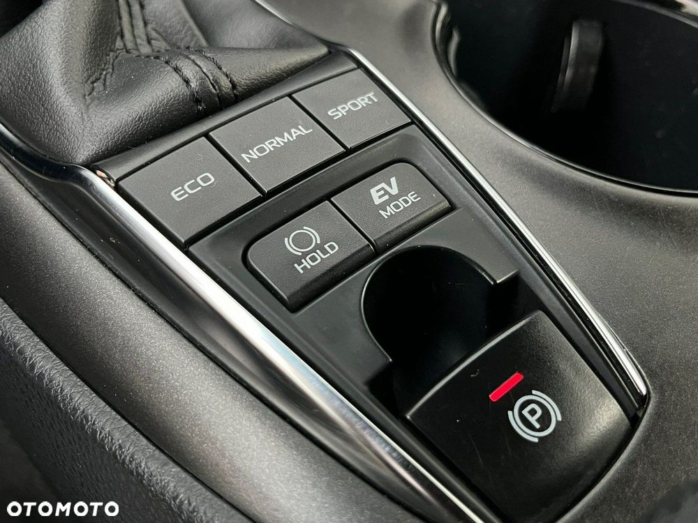 Toyota Camry - 27