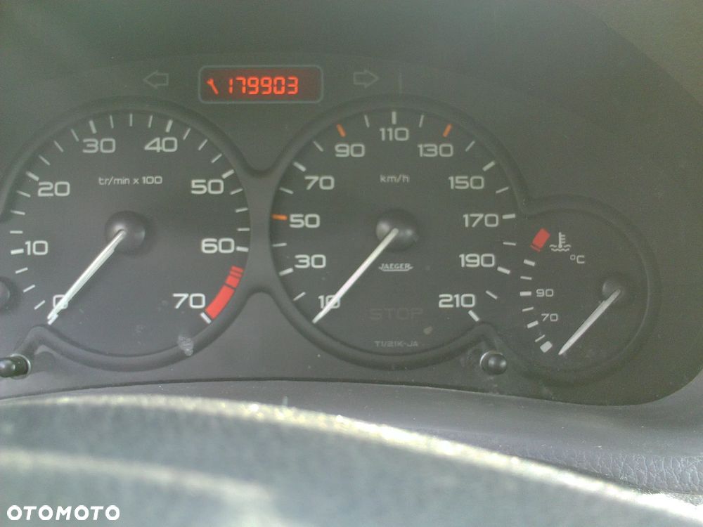 Peugeot 206 1.1 XR Presence - 7