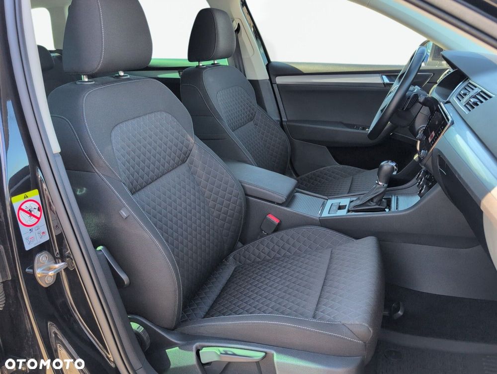 Skoda Superb 2.0 TDI SCR Ambition DSG - 18