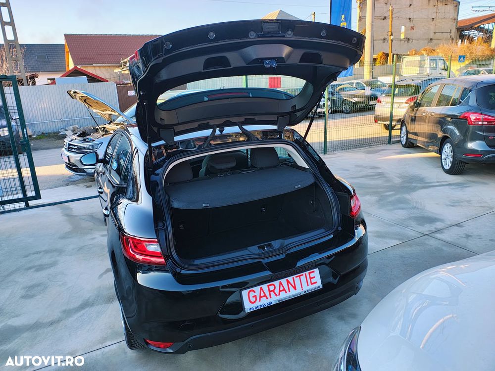 Renault Megane BLUE dCi 115 BUSINESS EDITION - 29