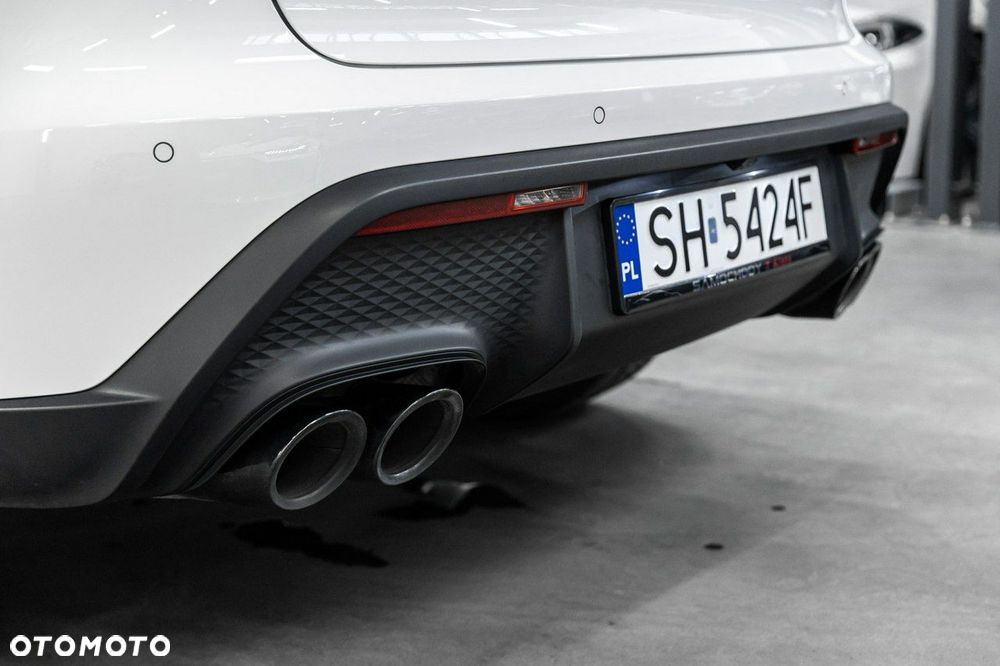 Porsche Macan Standard - 21