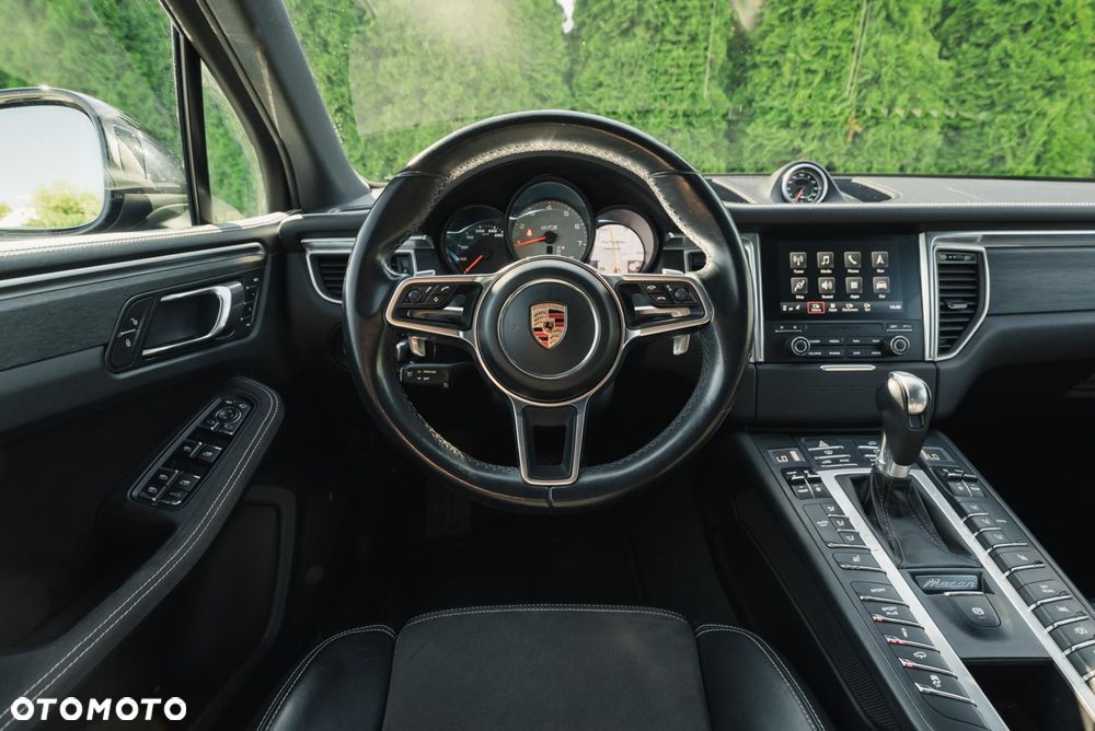 Porsche Macan - 12