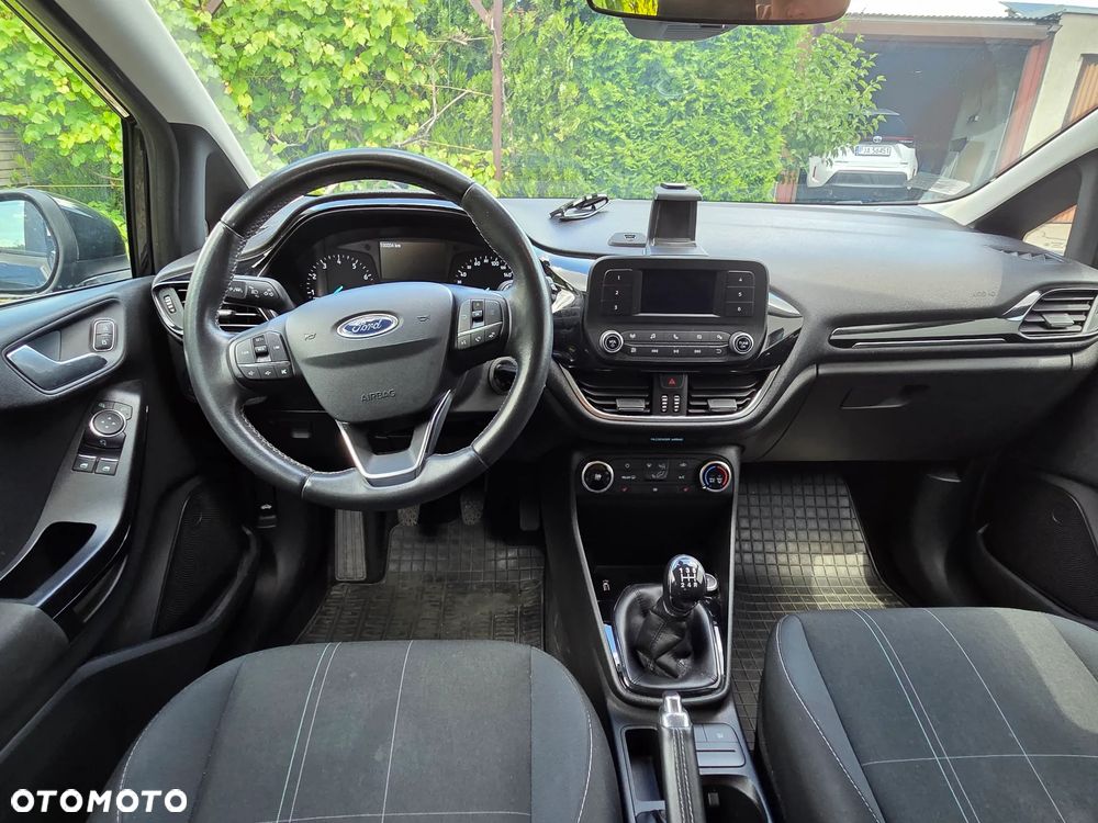 Ford Fiesta 1.1 Trend - 5