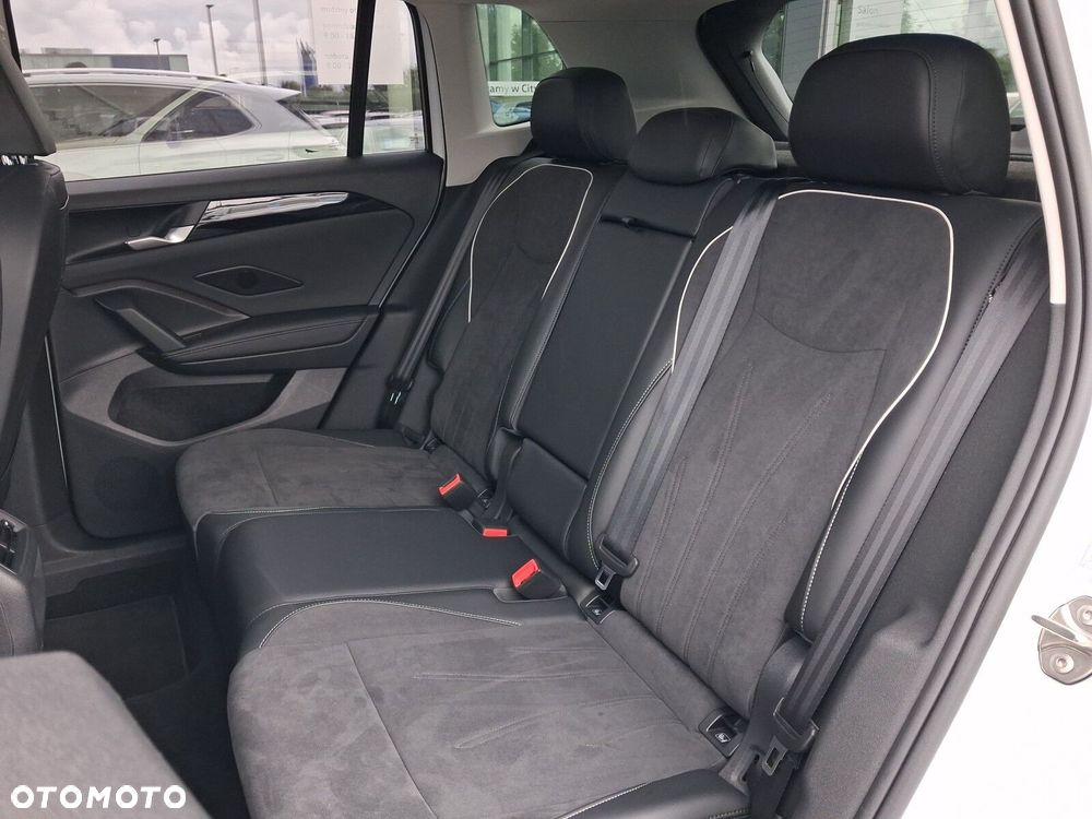 Volkswagen Tiguan - 27
