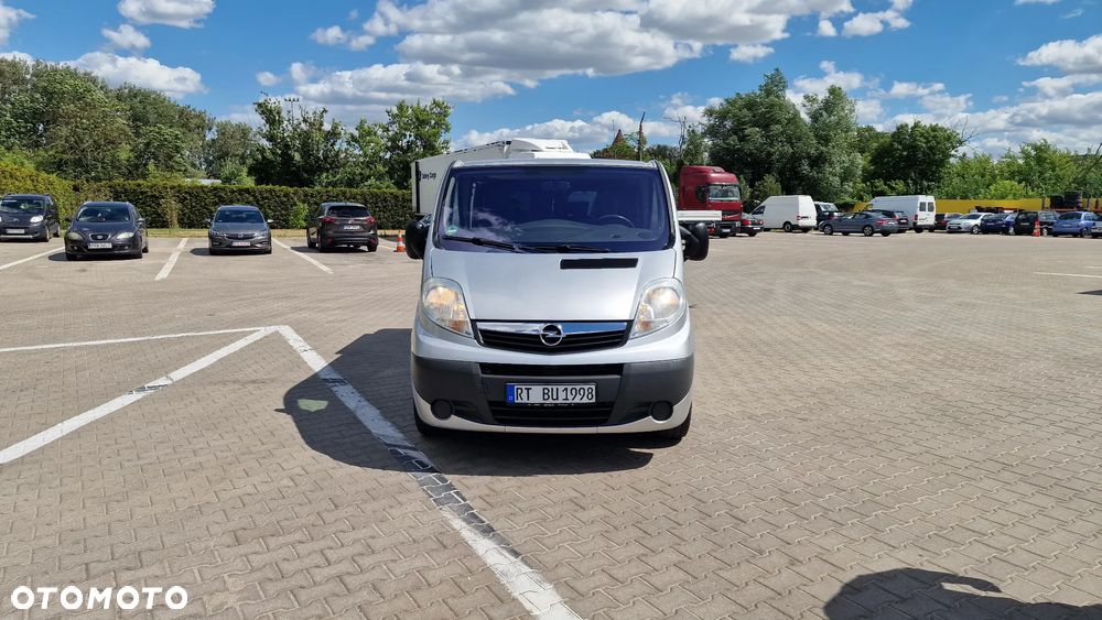Opel Vivaro L2H1 2.9t - 11