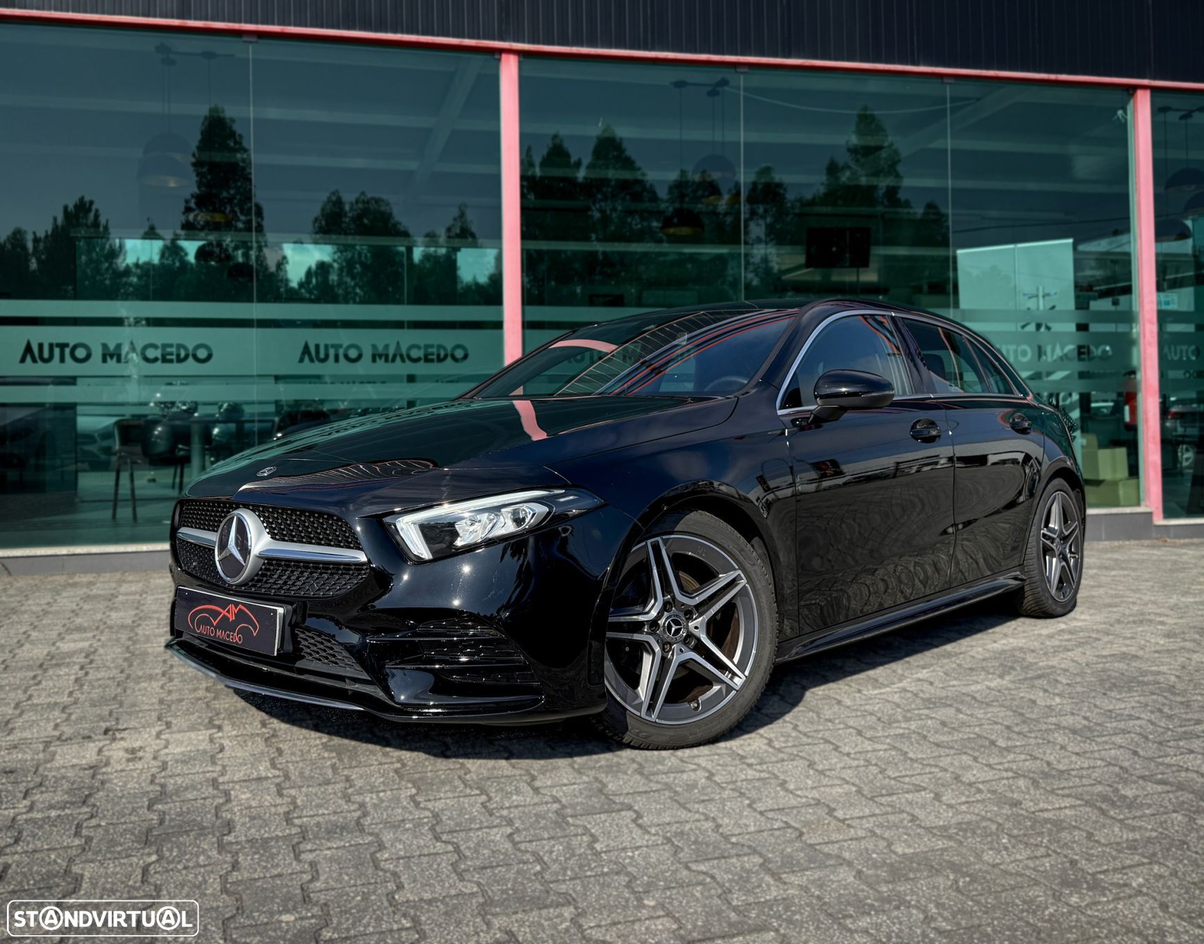Mercedes-Benz A 180 7G-DCT AMG Line - 1