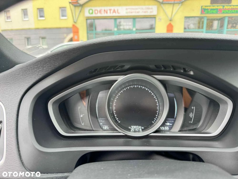 Volvo V40 D2 Drive-E Momentum - 5