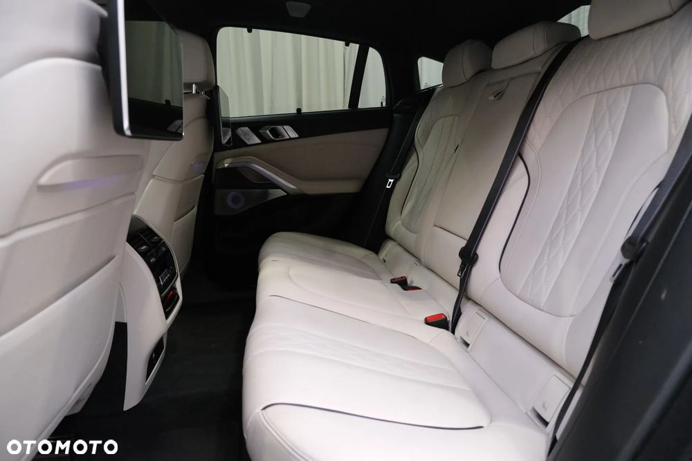 BMW X6 xDrive30d mHEV - 22