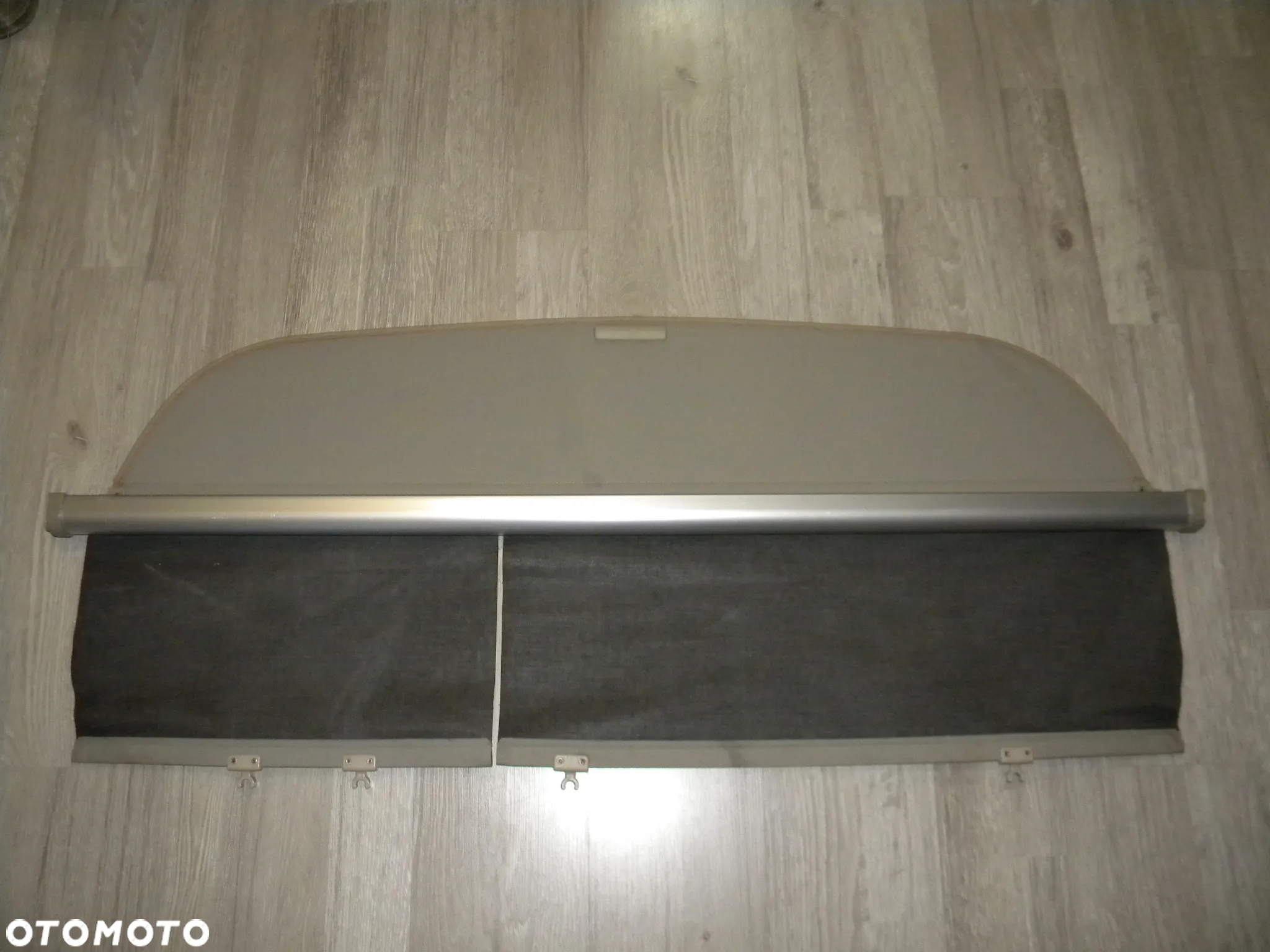 ROLETA BAGAŻNIKA BEŹOWA MITSHUBISI PAJERO IV 4 06-17r ORYGINAL - 10