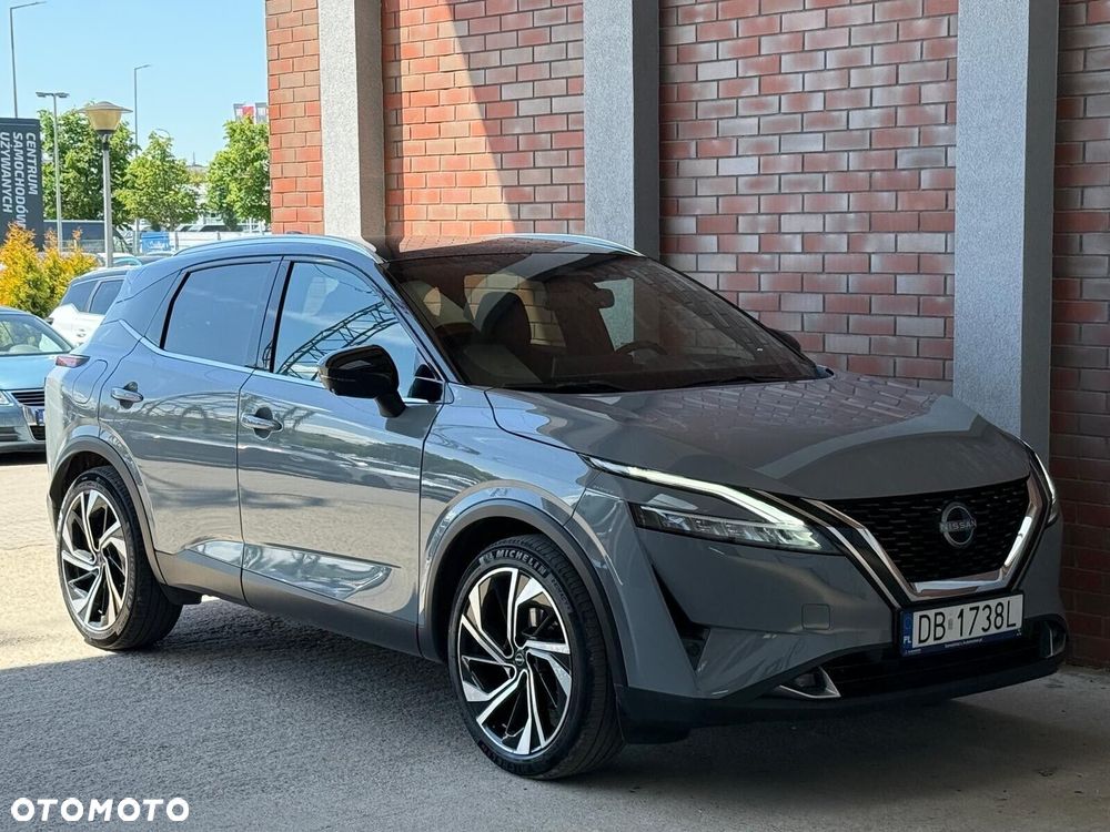 Nissan Qashqai 1.3 DIG-T MHEV 4x4 Tekna+ Xtronic - 3