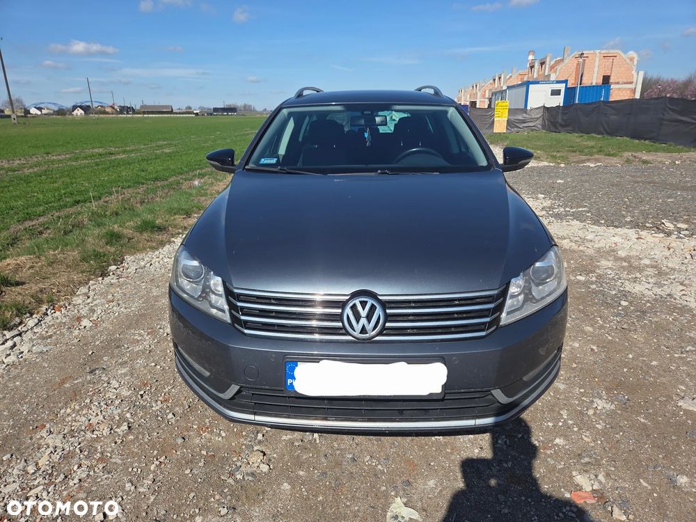 Volkswagen Passat 1.6 TDI DPF BlueMotion Technology Highline - 2