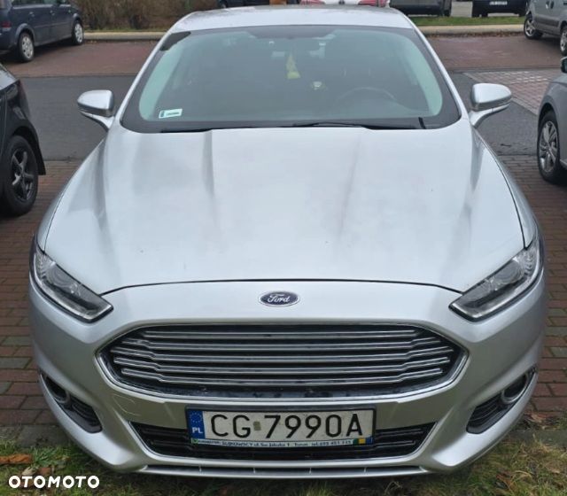Ford Fusion - 4