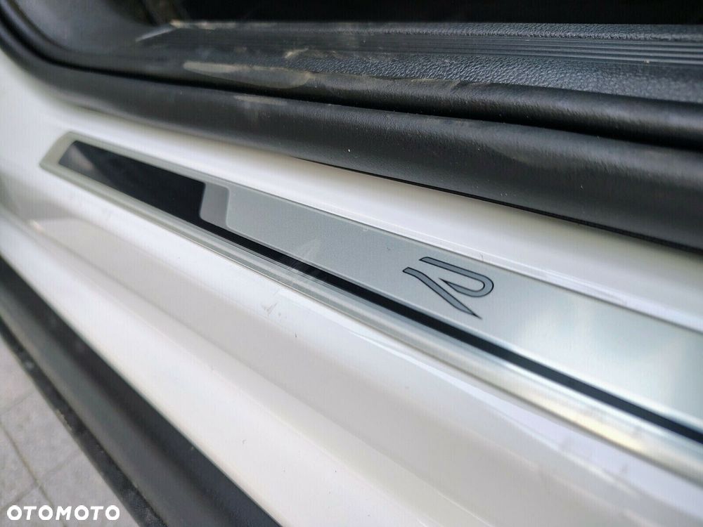 Volkswagen T-Cross - 24