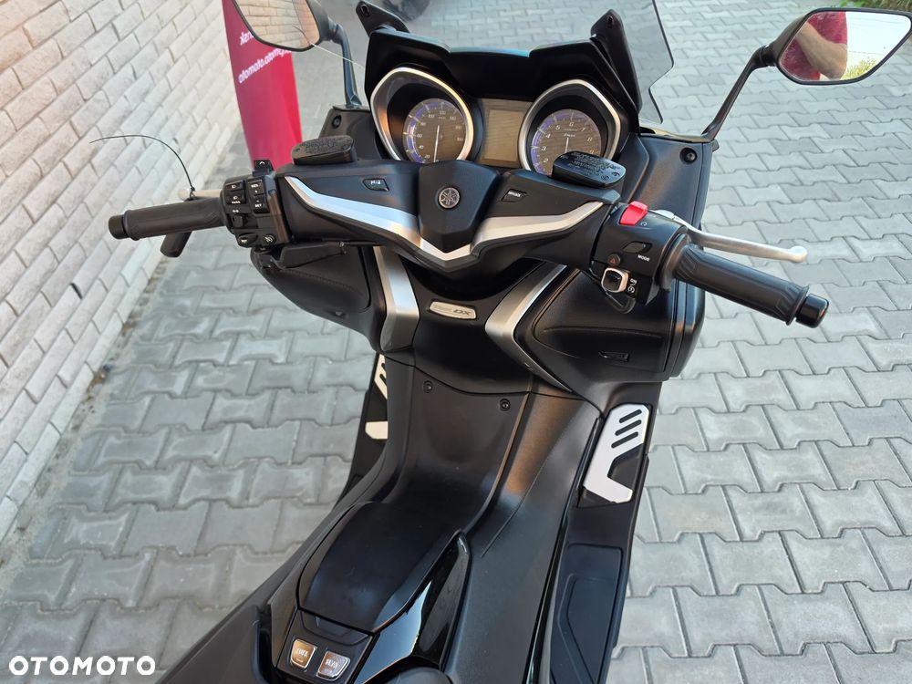 Yamaha Tmax - 17