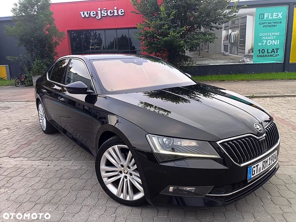 Skoda Superb 2.0 TDI DSG Premium Edition - 17