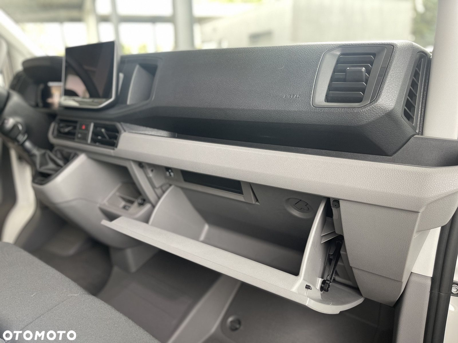 Volkswagen Crafter - 14