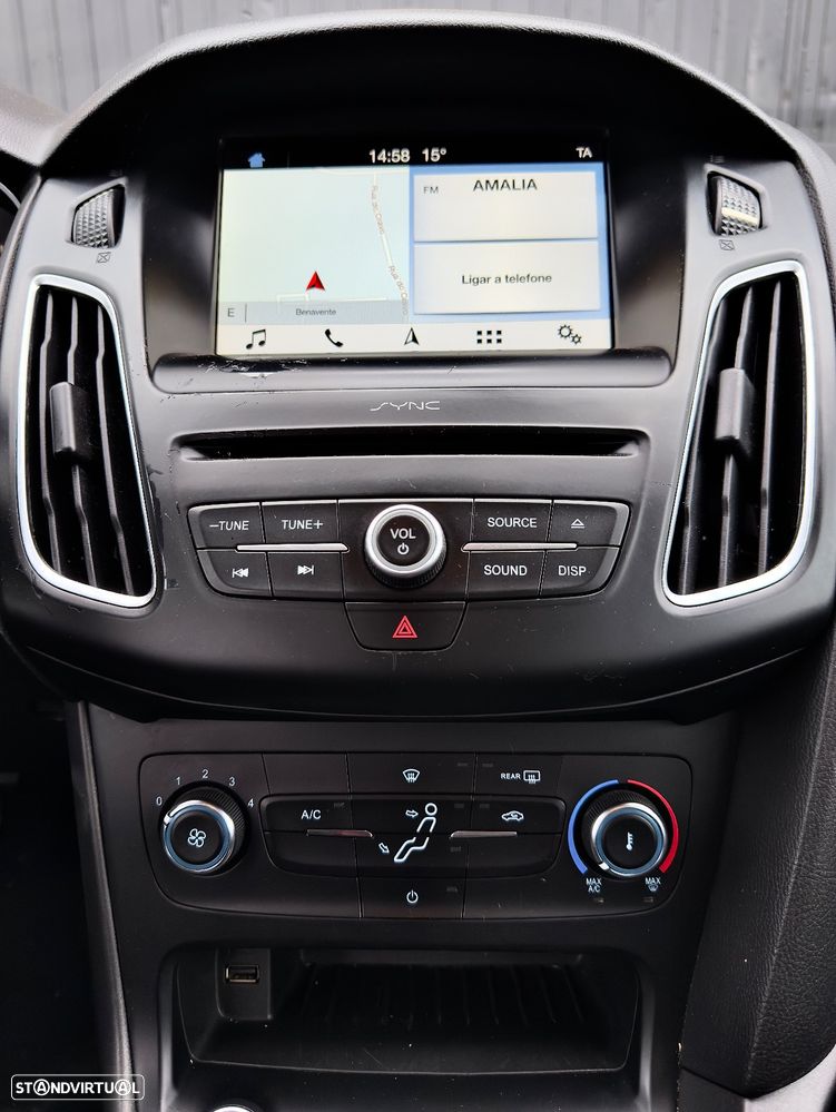 Ford Focus SW 1.5 TDCi EcoBlue Business - 9