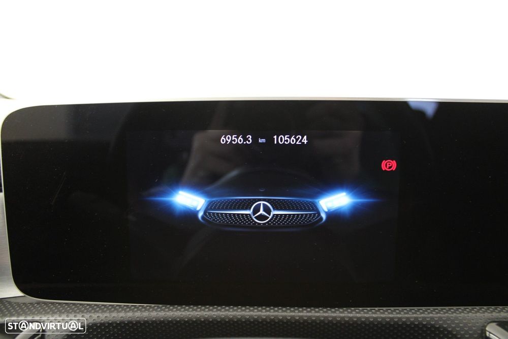 Mercedes-Benz CLA 180 d Shooting Brake AMG Line Aut. - 18