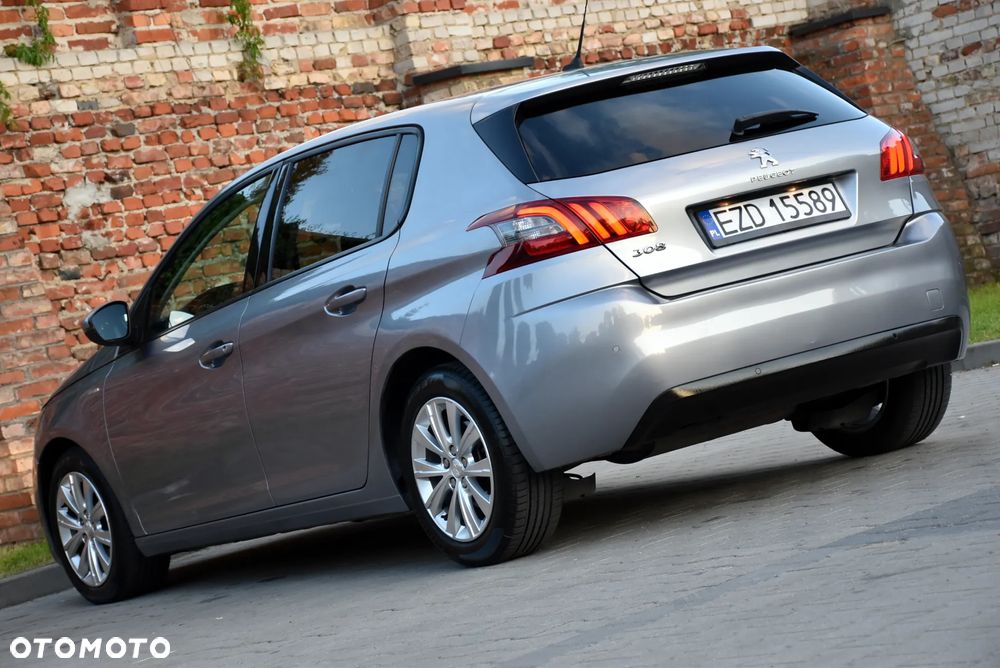 Peugeot 308 - 4