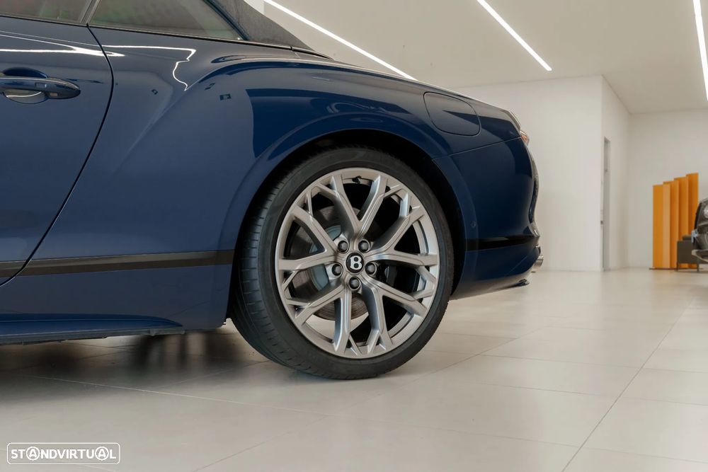 Bentley Continental Cabrio - 12