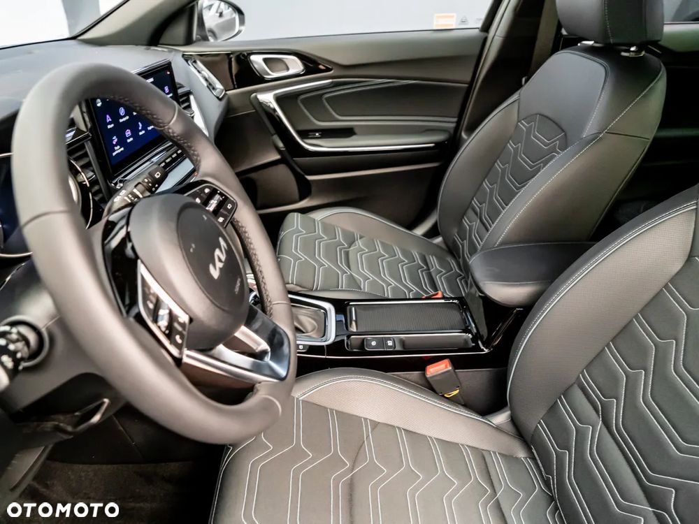 Kia XCeed 1.6 T-GDI Tribute DCT - 22