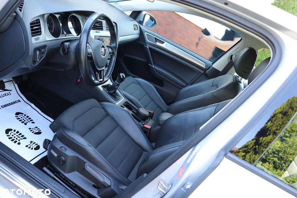 Volkswagen Golf 1.4 TSI BMT Highline - 26