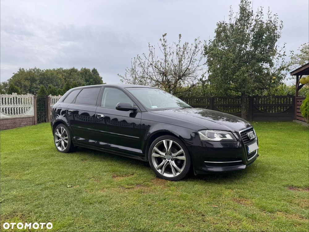 Audi A3 Sportback 2011 photo 3