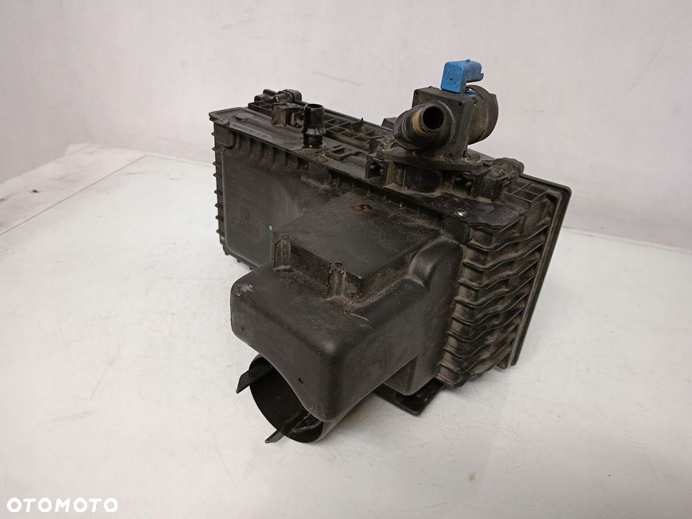 obudowa filtra powietrza z chłodniczką 2.0 d citroen c5 i - 4