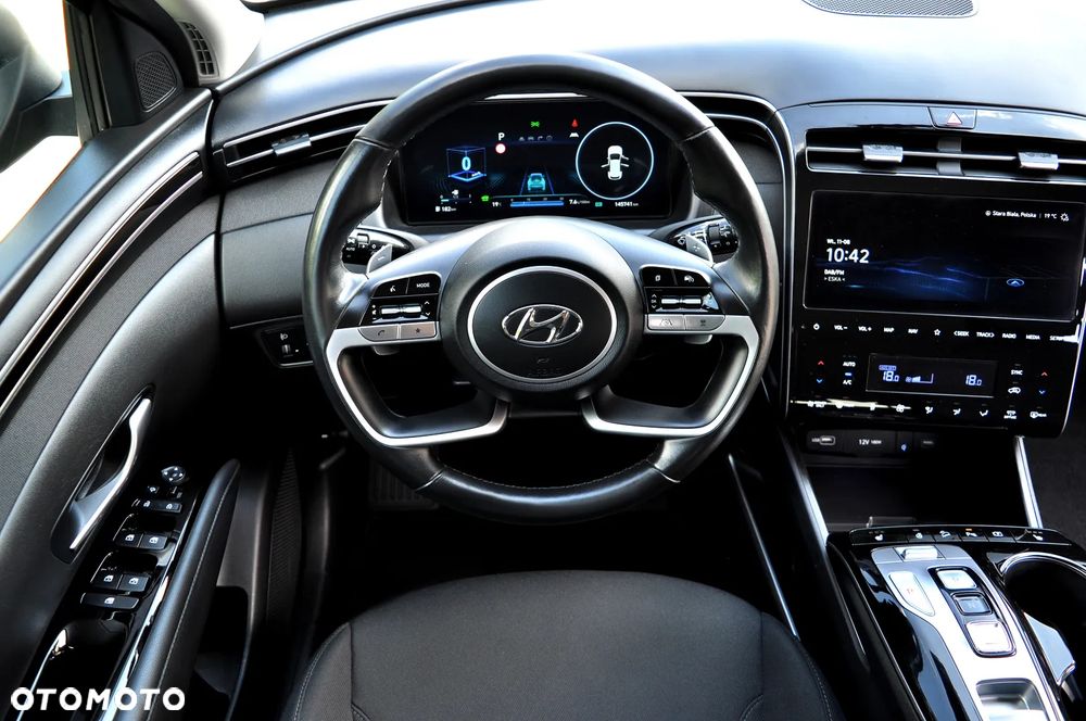 Hyundai Tucson 1.6 T-GDi HEV Executive 2WD - 26