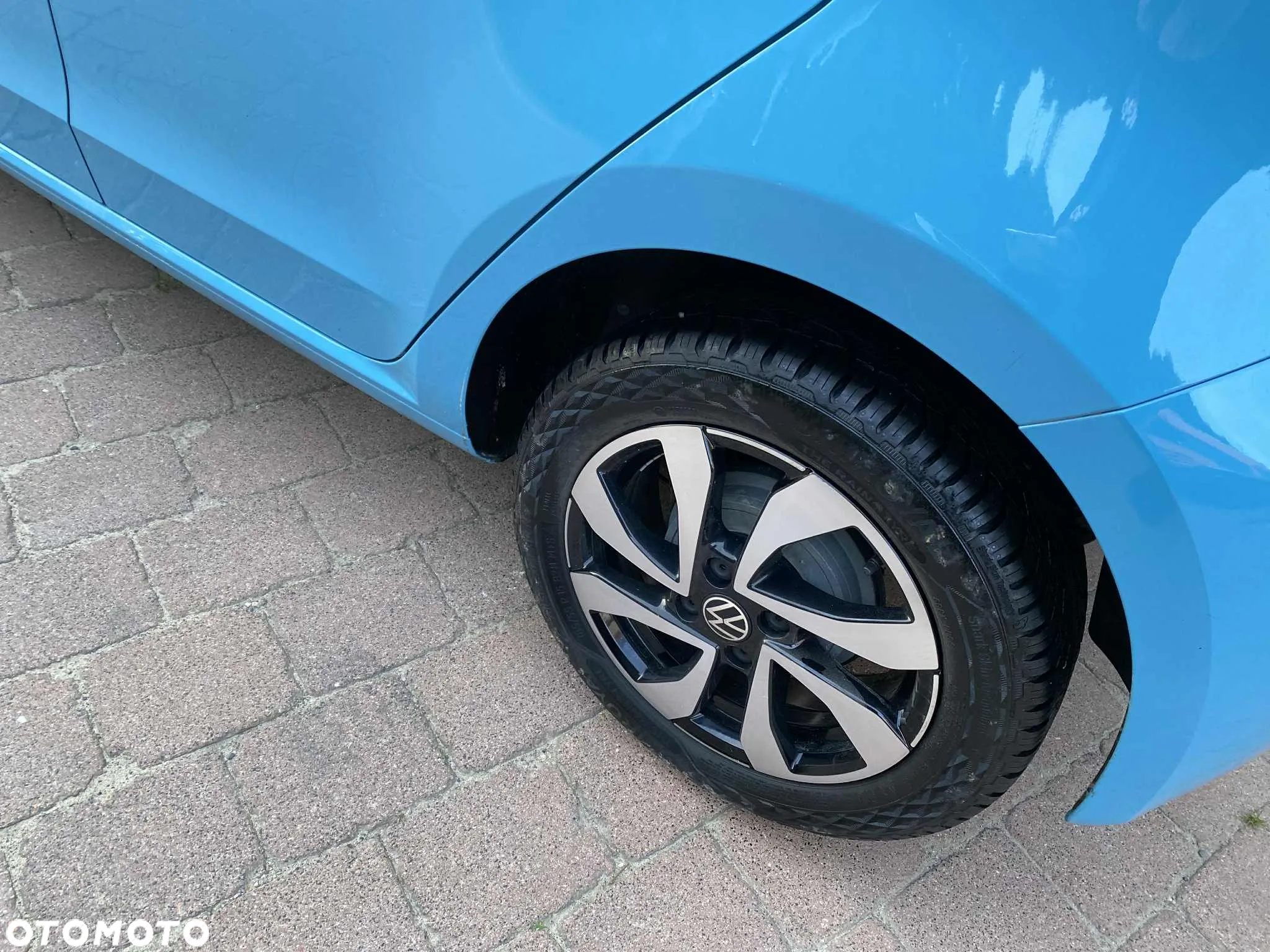 Volkswagen up! Active - 22