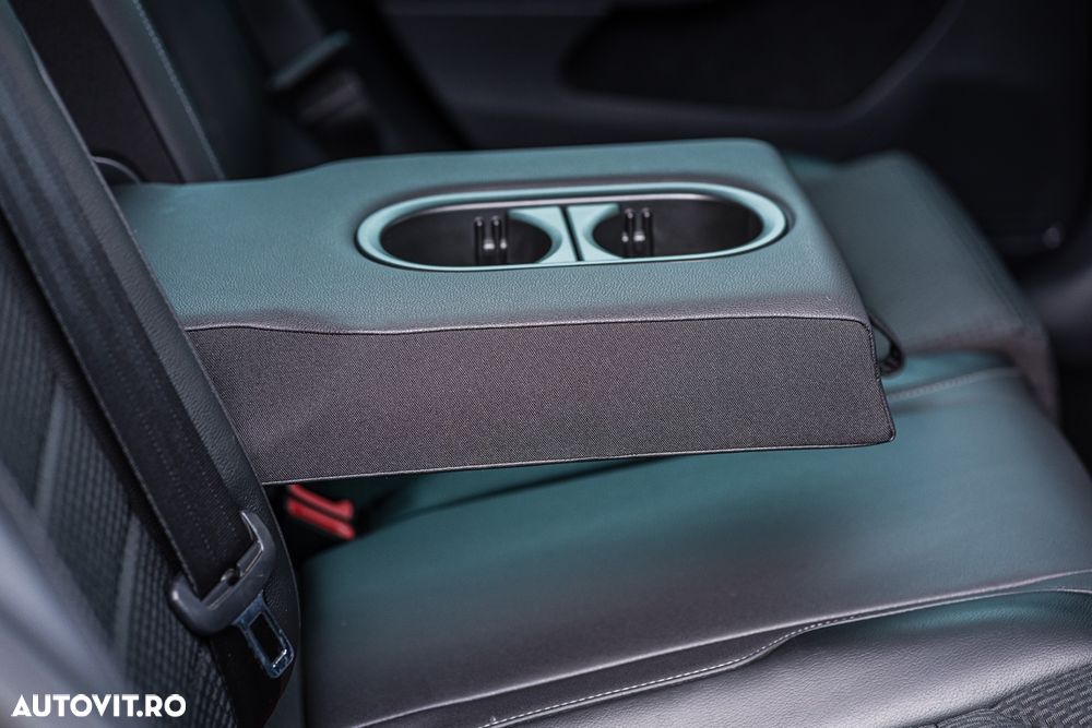 Volkswagen Golf 1.6 TDI BlueMotion Technology DSG Lounge - 18