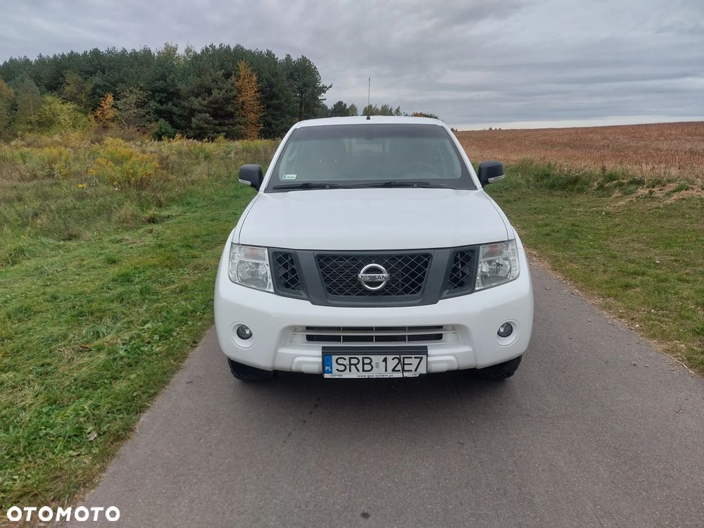Nissan Navara - 2