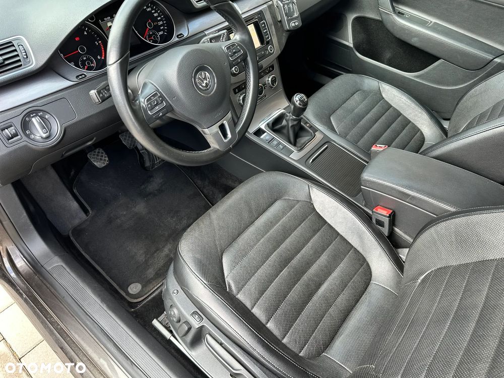 Volkswagen Passat Variant 2.0 TDI BlueMotion Technology Comfortline - 5