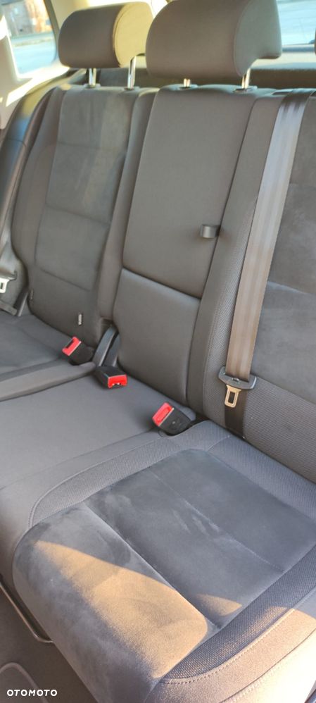 Volkswagen Tiguan 2.0 TDI SCR 4MOTION BlueMotion Technology DSG Sport & Style - 21