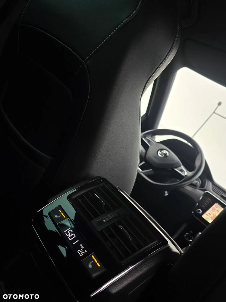 Skoda Superb 2.0 TDI SCR Sportline DSG - 33