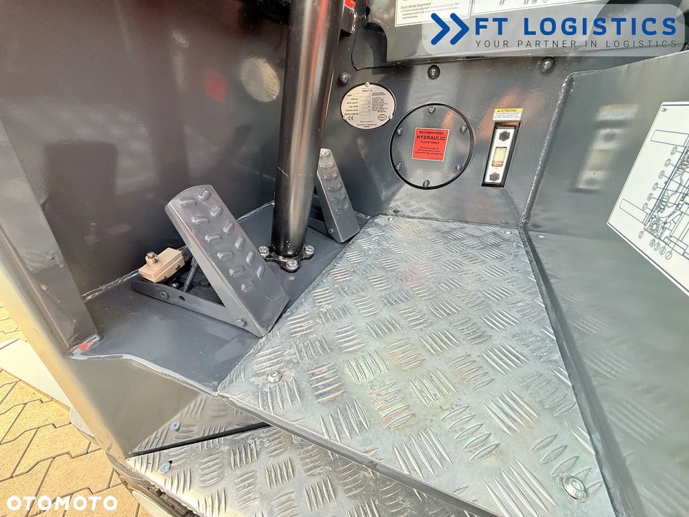 Combilift WÓZEK CZTEROKIERUNKOWY - WIELOKIERUNKOWY | COMBILIFT CB3000 | DIESEL | TRIPLEX 6550MM | WOLNY SKOK | POZYCJONER WIDEŁ | PRZESUW WIDEŁ | STAN IDEALNY | Szeroka oferta wózków czterokierunkowych i bocznych, dopasowanych do różnorodnych potrzeb i zastosowań - 12