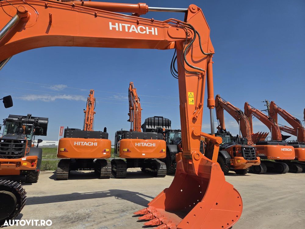 Hitachi ZX350LCN-6, 2020, 11.568h, cupa NOUA 2,2mc, 35,4 tone, Ad sapare 7,5m, latime 2,99m, lant 80% bun doar 900h deplasare, inst picon, inst rotire pe brate, camera spate si laterale, Isuzu, posibil leasing 4 ani-PROMOTIE 86.900 EUR+Tva - 11