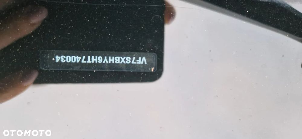 Citroën C3 BlueHDi 100 S&S SHINE - 4