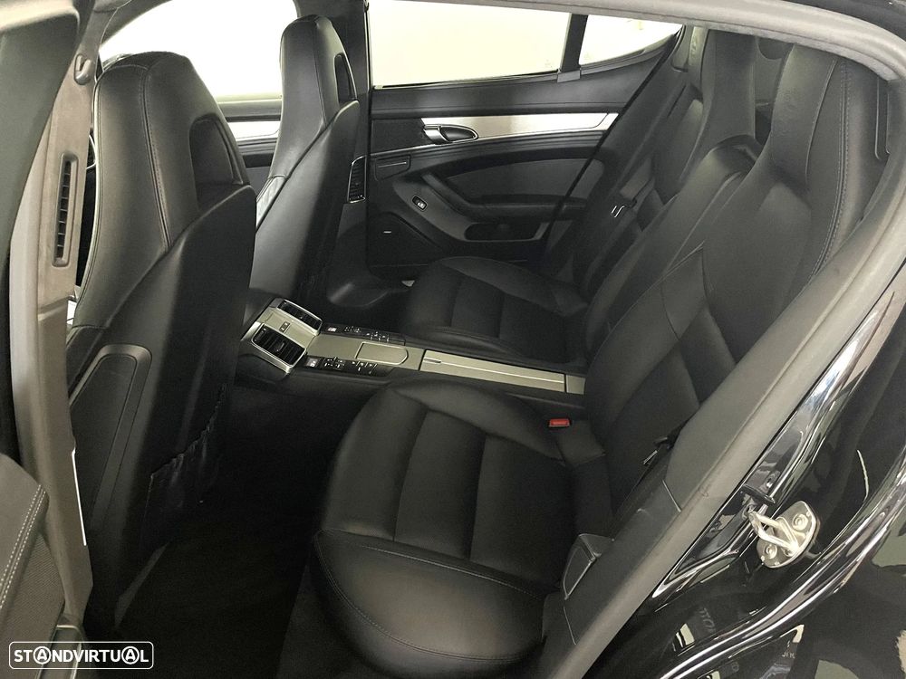 Porsche Panamera Diesel - 21