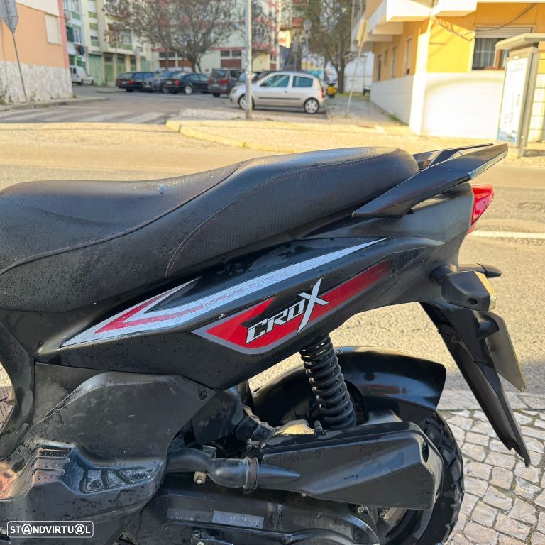 Sym FIDDLE CROX 50 - 2