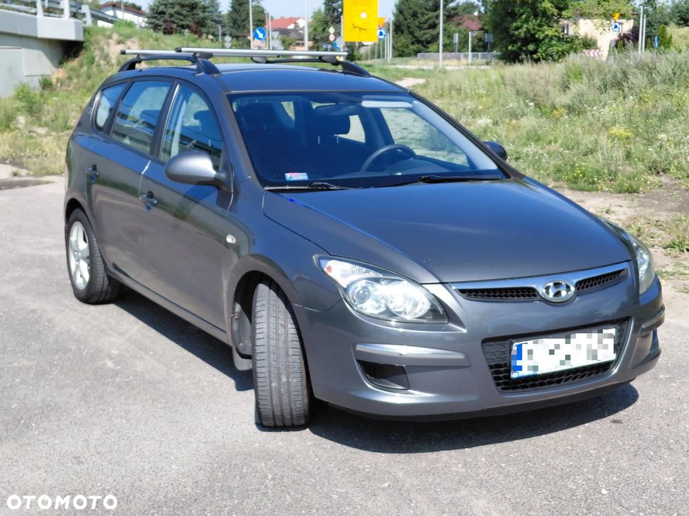 Hyundai i30 1.4 Base + - 2
