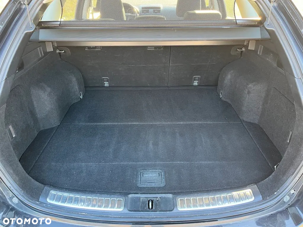 Mazda 6 2.0 Exclusive + - 8