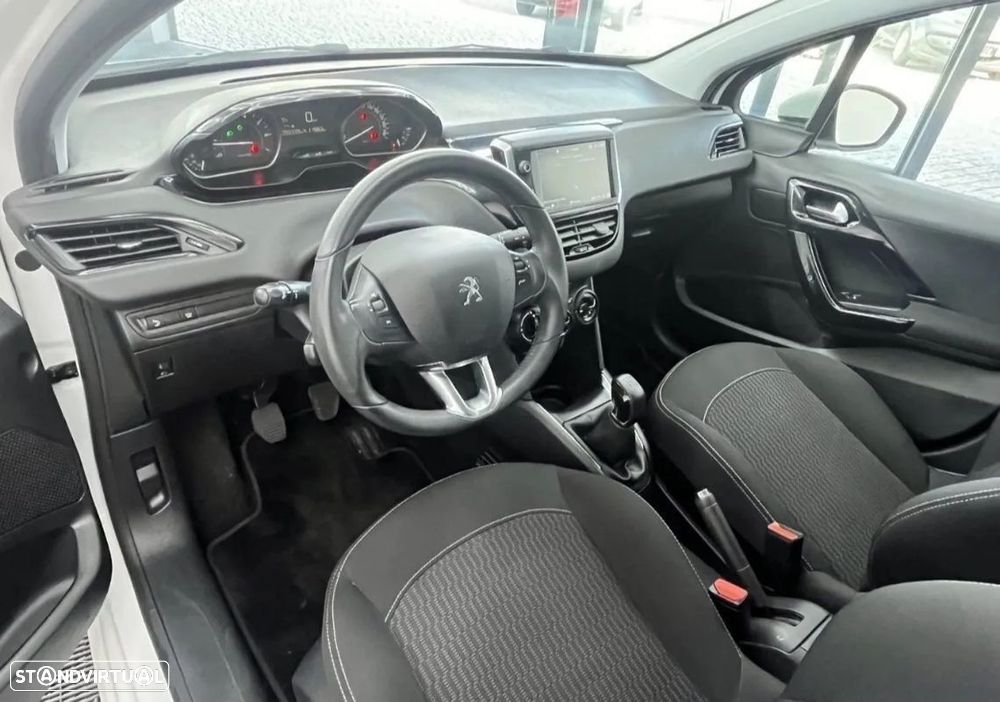 Peugeot 208 1.2 PureTech Active - 7