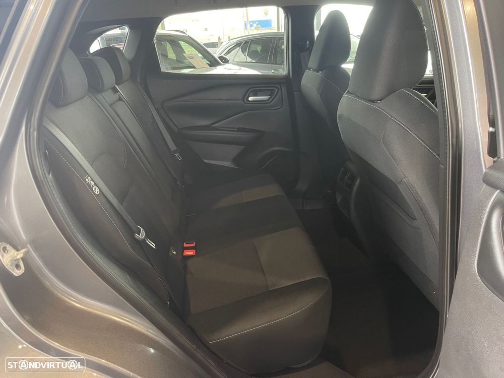 Nissan Qashqai 1.3 DIG-T N-GO Xtronic - 22