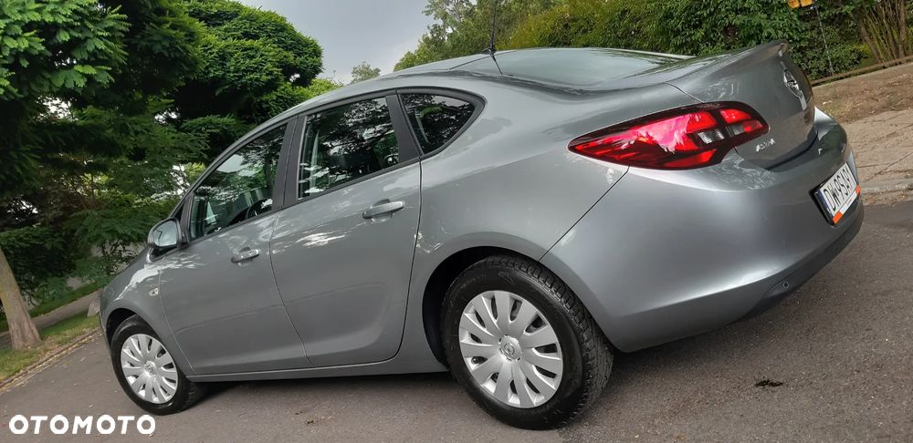 Opel Astra 1.6 Enjoy - 3